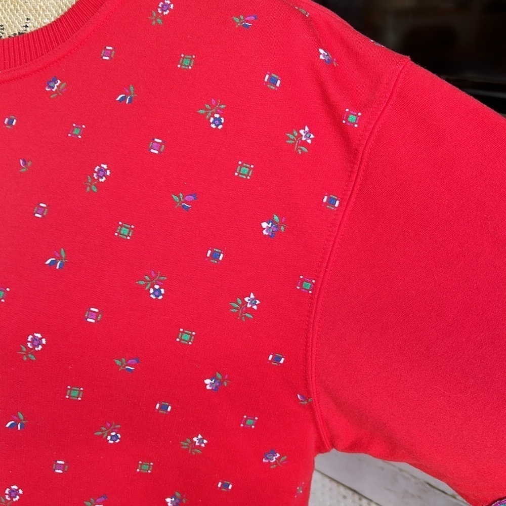 Vintage 80s Blast Blues red crewneck sweatshirt floral ribbon grandma core - Picture 5 of 15
